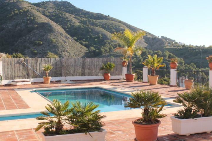 Villa El Nido Nerja Exteriör bild